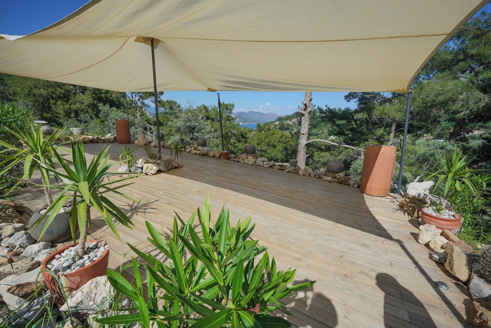 Ramitos Boutique Hotel 59/65