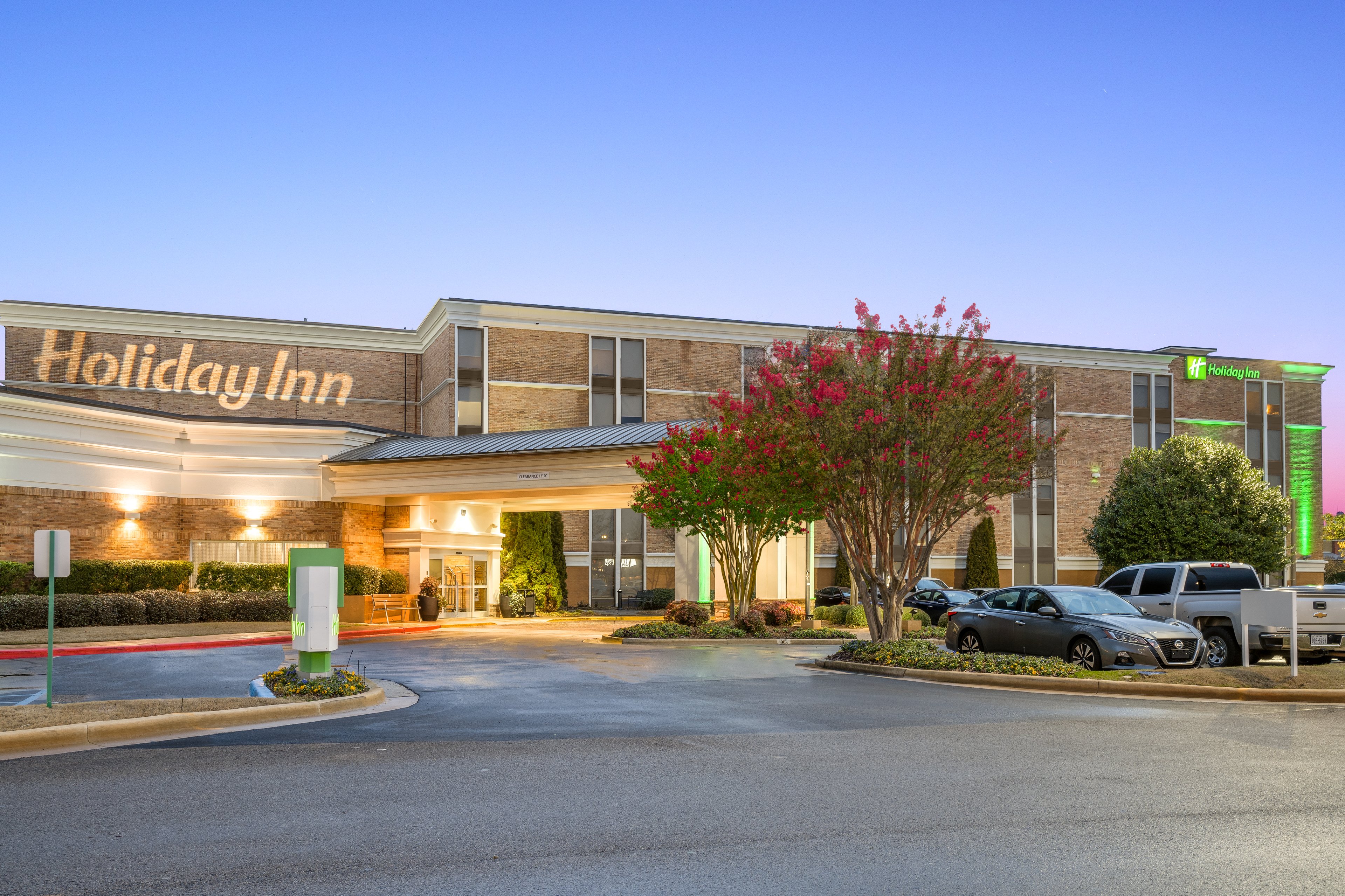 Holiday Inn Huntsville Research Park 50/52
