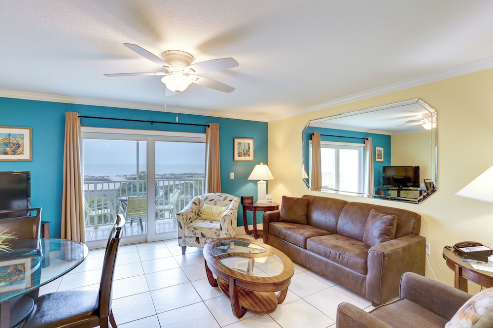 South Beach Condo Hotel 39/50