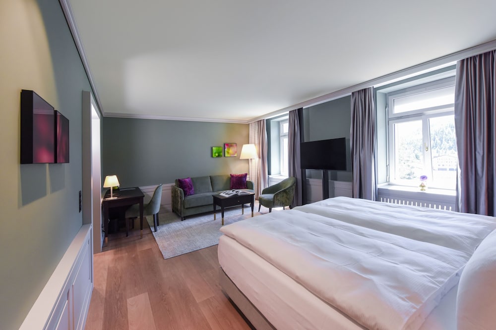 Cresta, Deluxe, Twin Beds, Sofa