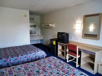 Motel6 Warren, MI - Detroit East 26/54