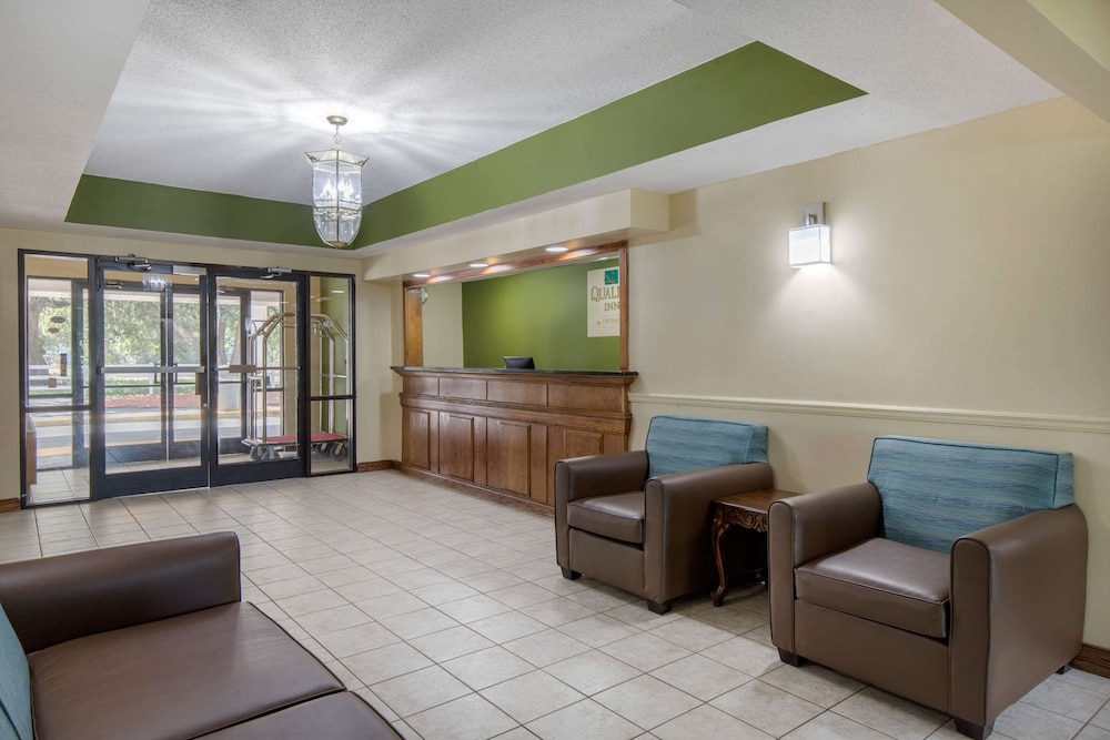 Quality Inn Kingstree, SC 8/38