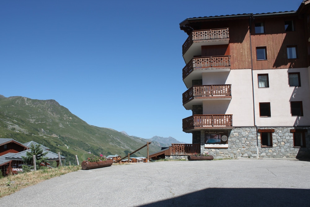 Les Chalets De Ladonis 9/64