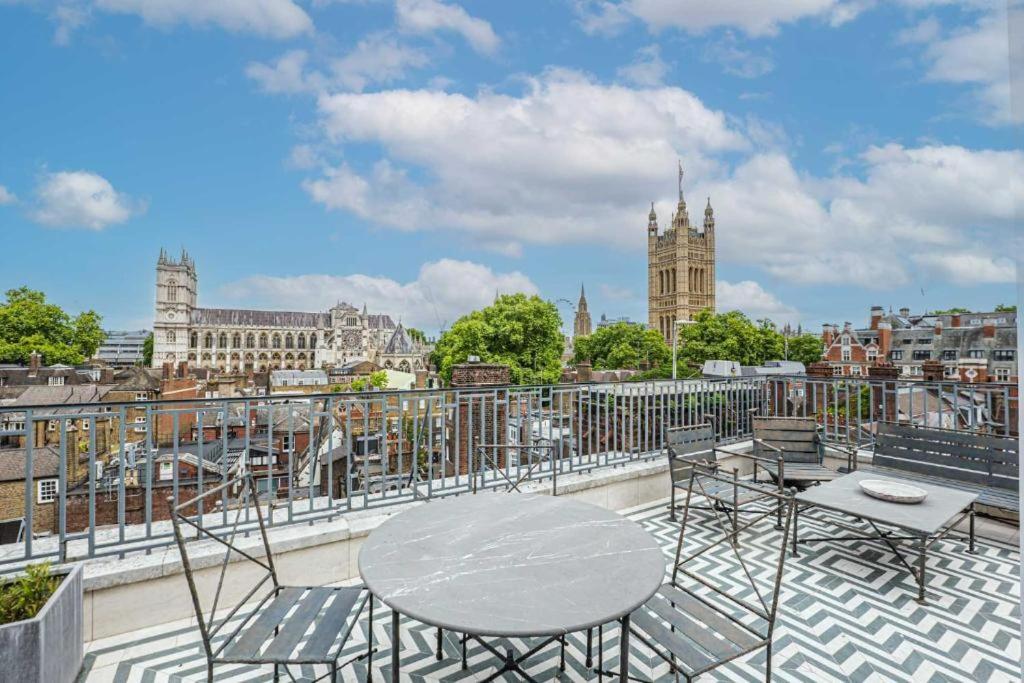 Westminster Apartments by D'Montrio 31/46