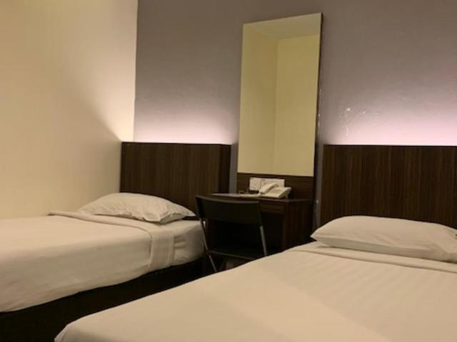 The Regency Garden Hotel 21/50