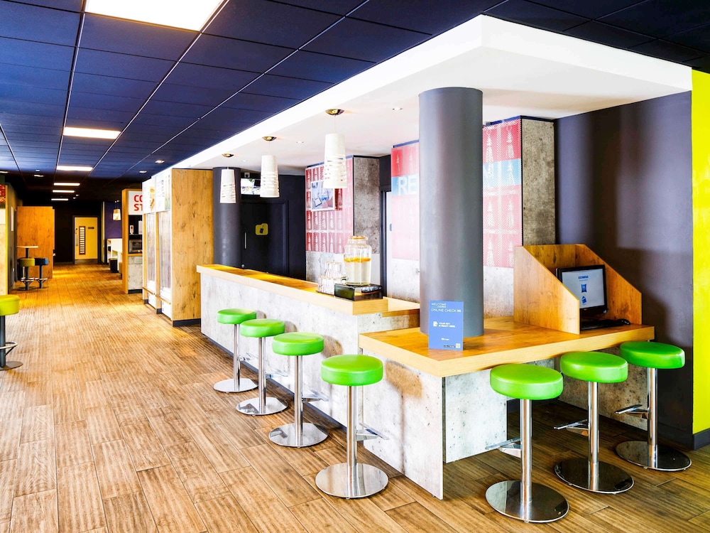 Ibis budget Manchester Salford Quays 46/53