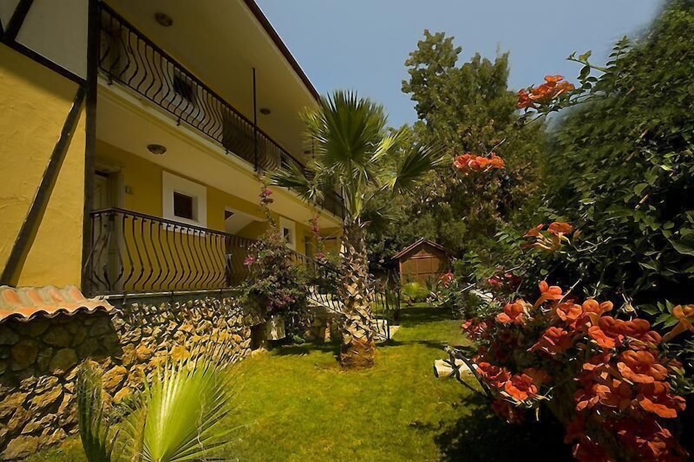 The Olive Tree Studios - Adults Only 42/50