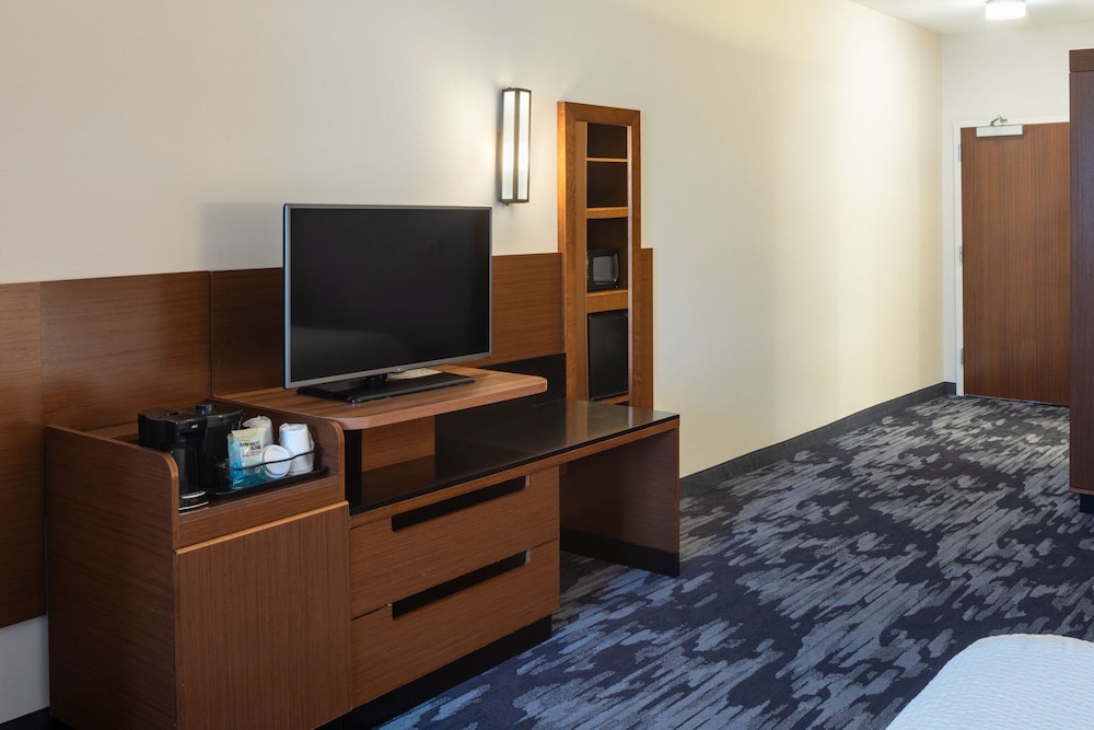 Fairfield Inn & Suites by Marriott Columbus Dublin 41/48