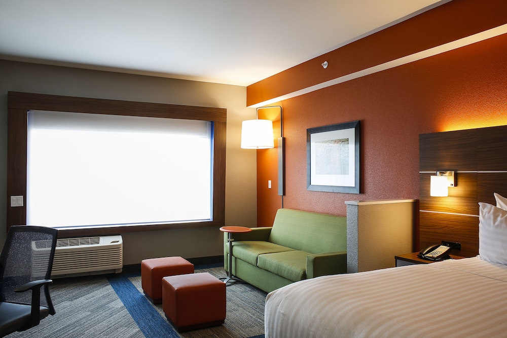 Holiday Inn Express And Suites Louisville Downtown 32/71
