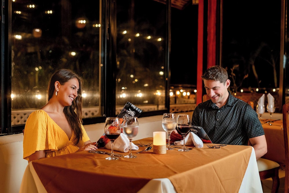 Papagayo Golden Palms Beachfront Hotel 47/65