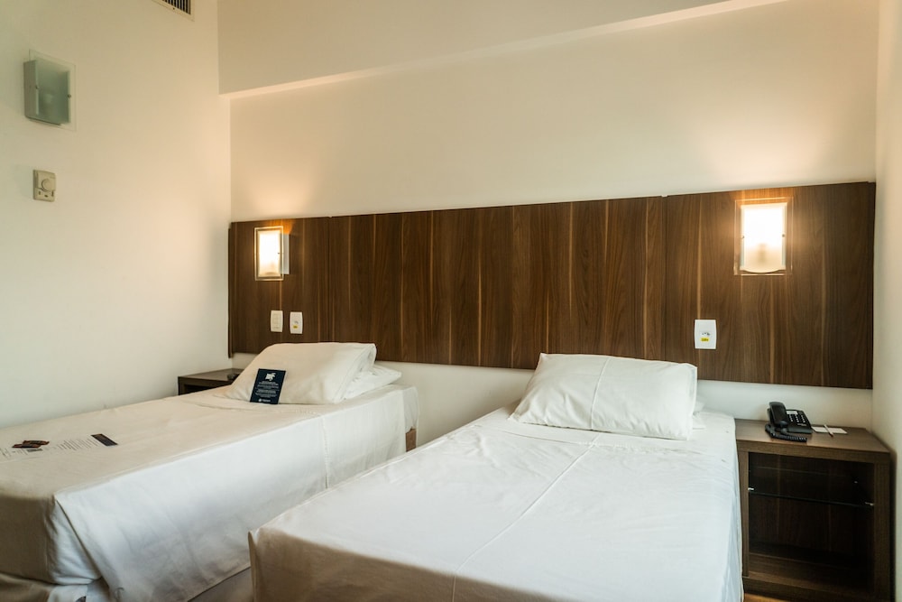 Firenze Business Hotel (ex Slaviero Essential Palhoca Viacatarina) 8/63