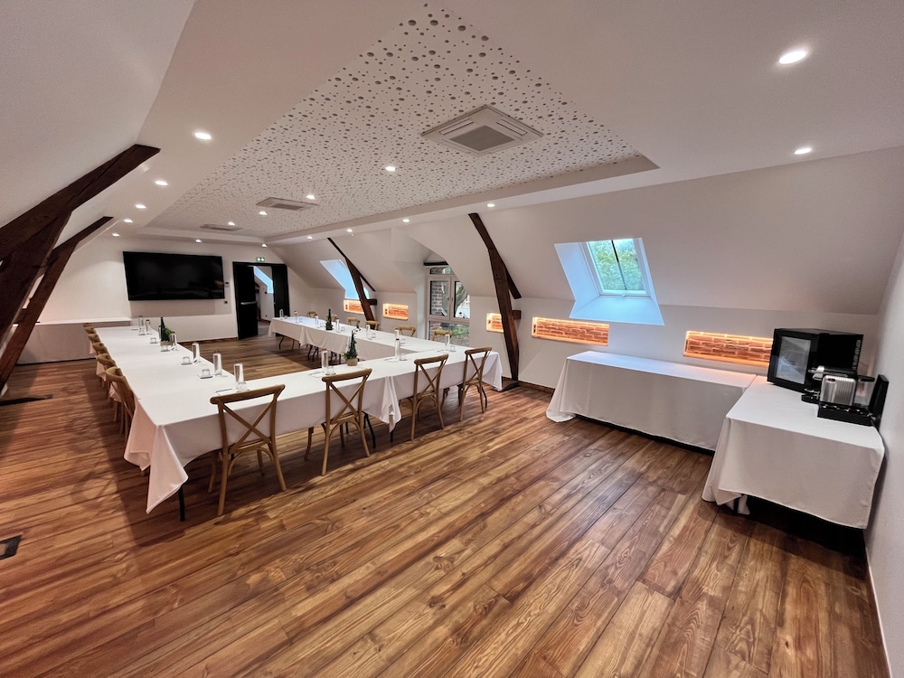Hotel Chateau Heloise 46/50