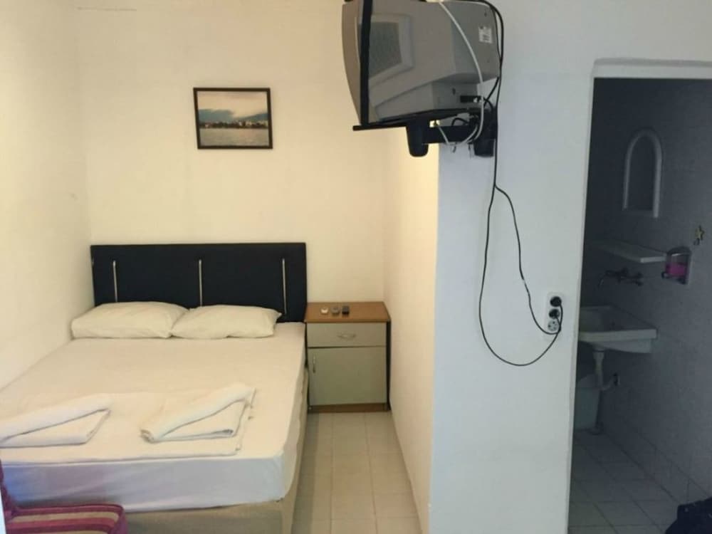 Kafkas Motel 8/29