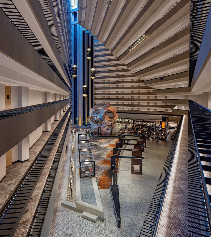 Hyatt Regency San Francisco 32/80