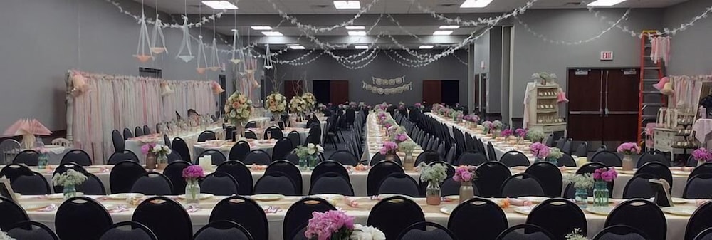 Cardinal Inn Hotel and Event Center 17/22