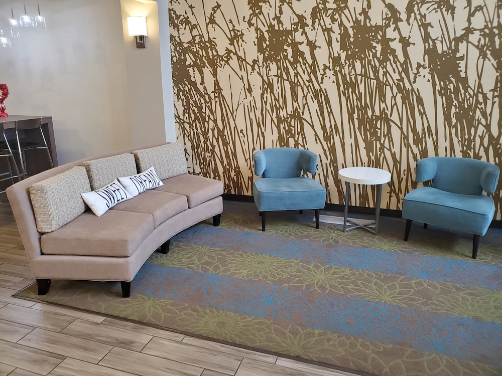 Sleep Inn & Suites Wisconsin Rapids, WI 26/35