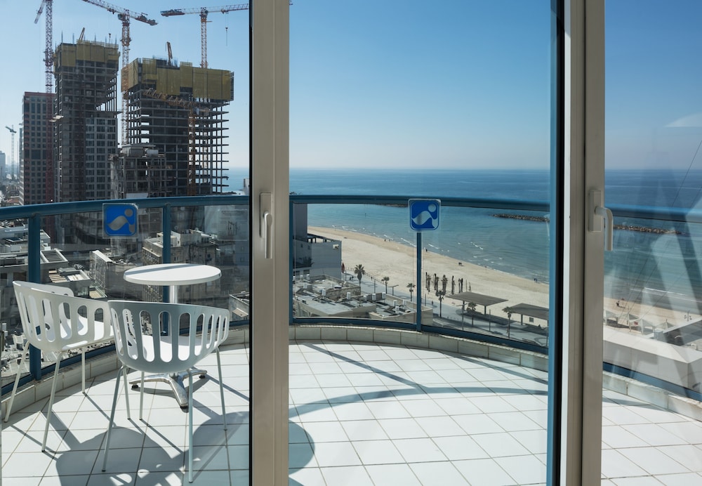 Sea Tower by Isrotel Design photo3