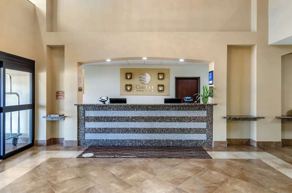 Comfort Inn And Suites 4/32