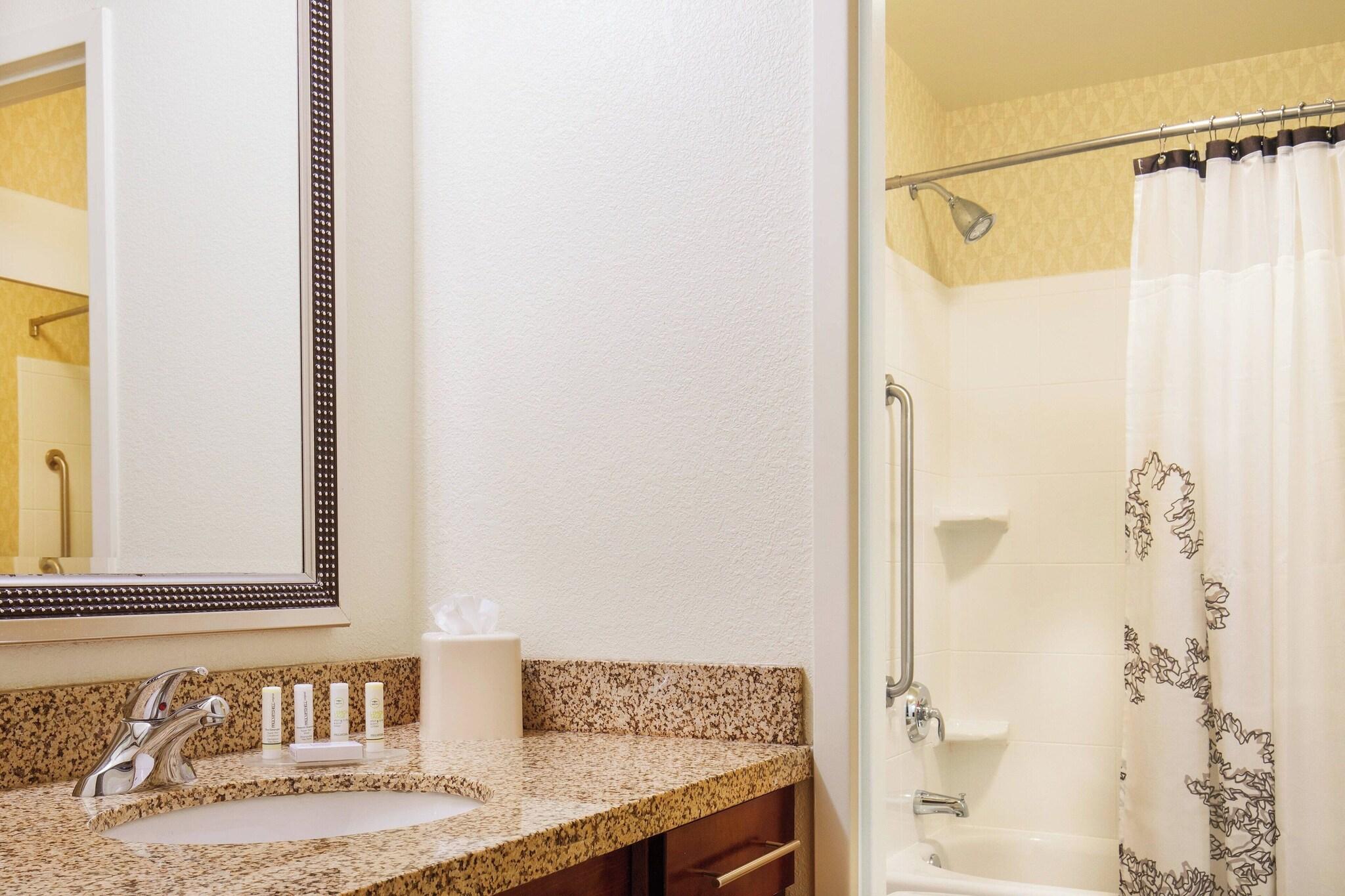 جناح بسرير كينج بغرفة نوم واحدة، RESIDENCE INN BY MARRIOTT PORTLAND DOWNTOWN WATERFRONT 7/10