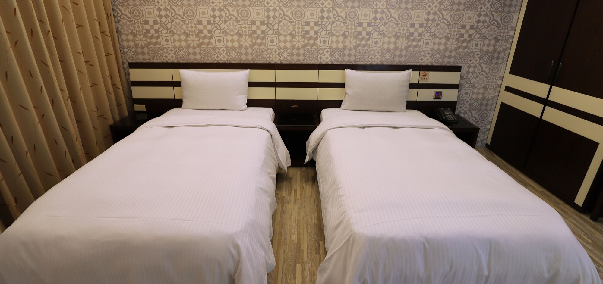 STANDARD, TWIN BEDS