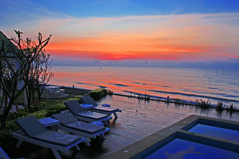 Blue Sky Resort 46/50