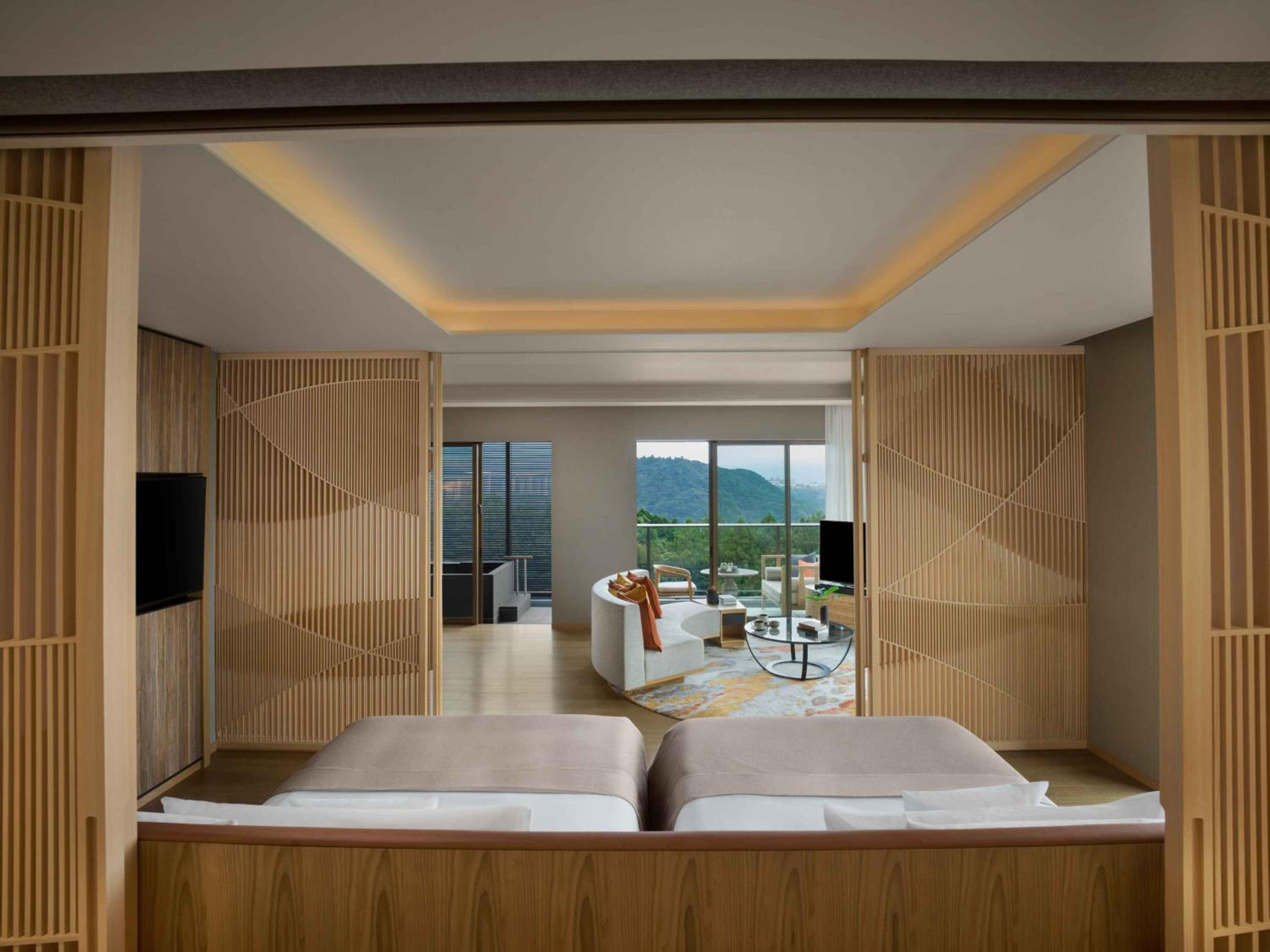 1 Bedroom, Suite, Double Bed, Lounge Access