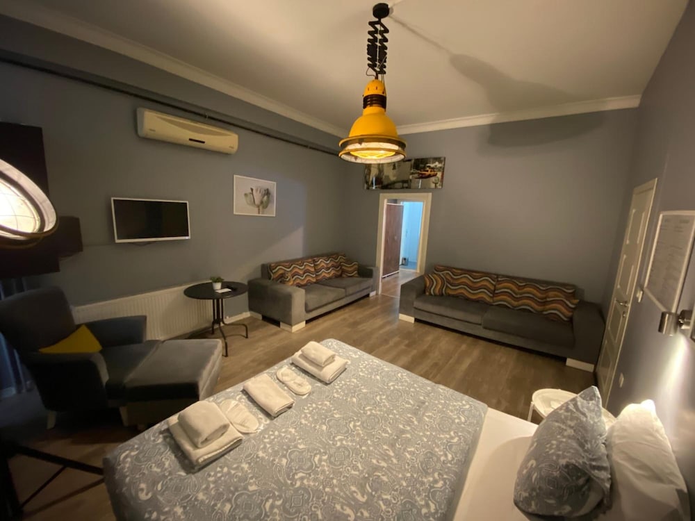 Flats Company - Karakoy Apartment 45/70