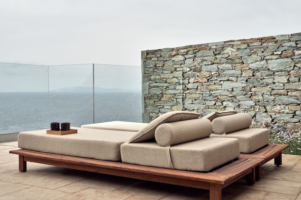 Acro Suites a Wellbeing Resort 32/50
