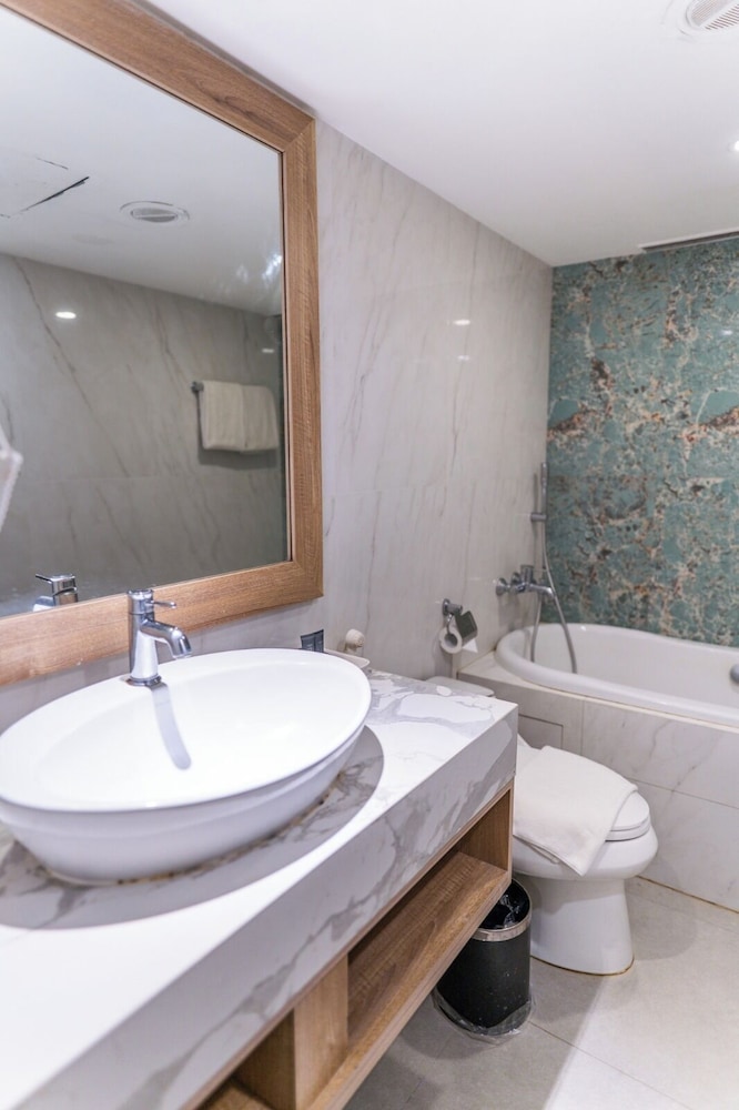 HORISON BANDUNG HOTEL 46/50