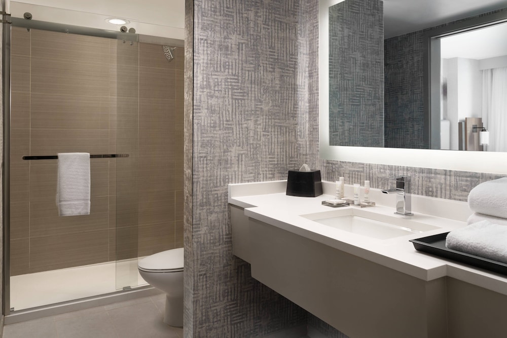 Costa Mesa Marriott 12/51