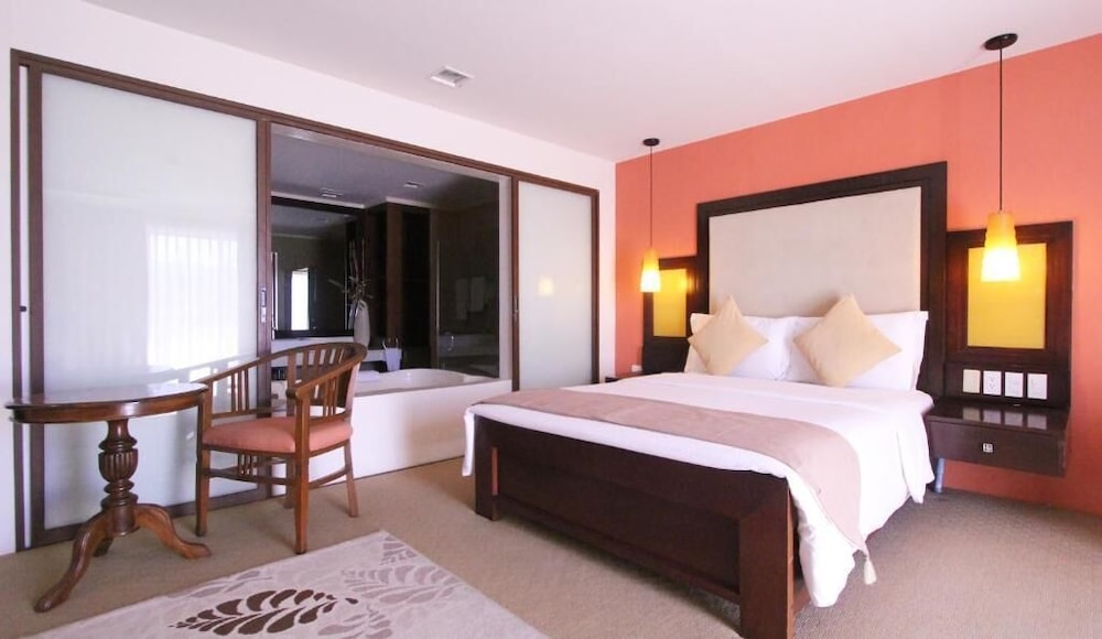 Coron Gateway Hotel Suites 14/50