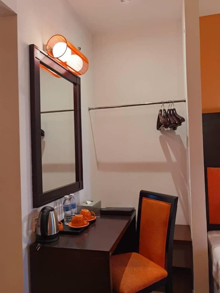 2 Inn 1 Boutique Hotel &amp; Spa 19/38