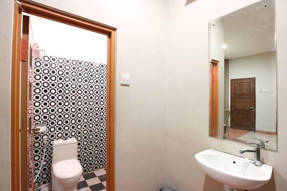 OYO 3726 Tembok Batu Residence 17/68