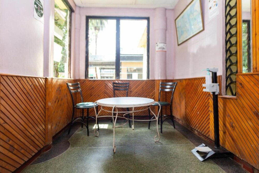 Impala Hotel 22/37