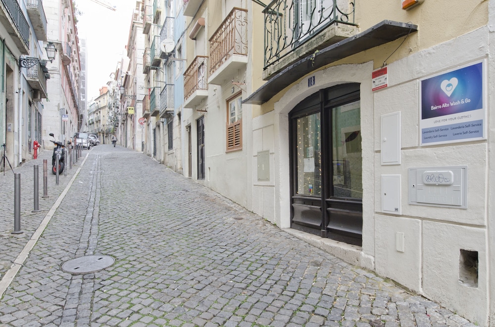 Lisbon Core Apartments In Bairro Alto Chiado 37/50