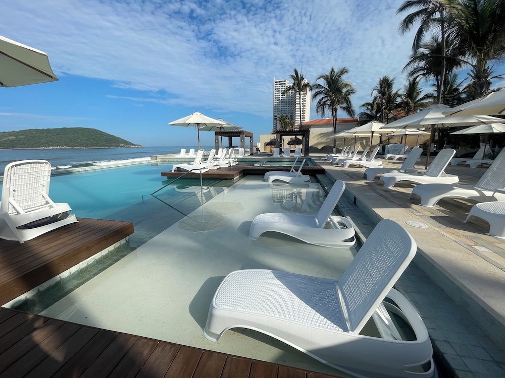 The Palms Resort of Mazatlan 34/67
