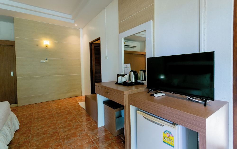 Tonsai Bay Resort 46/50