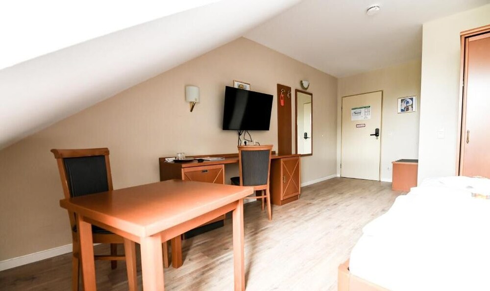 Hotel Blutenburg 27/50