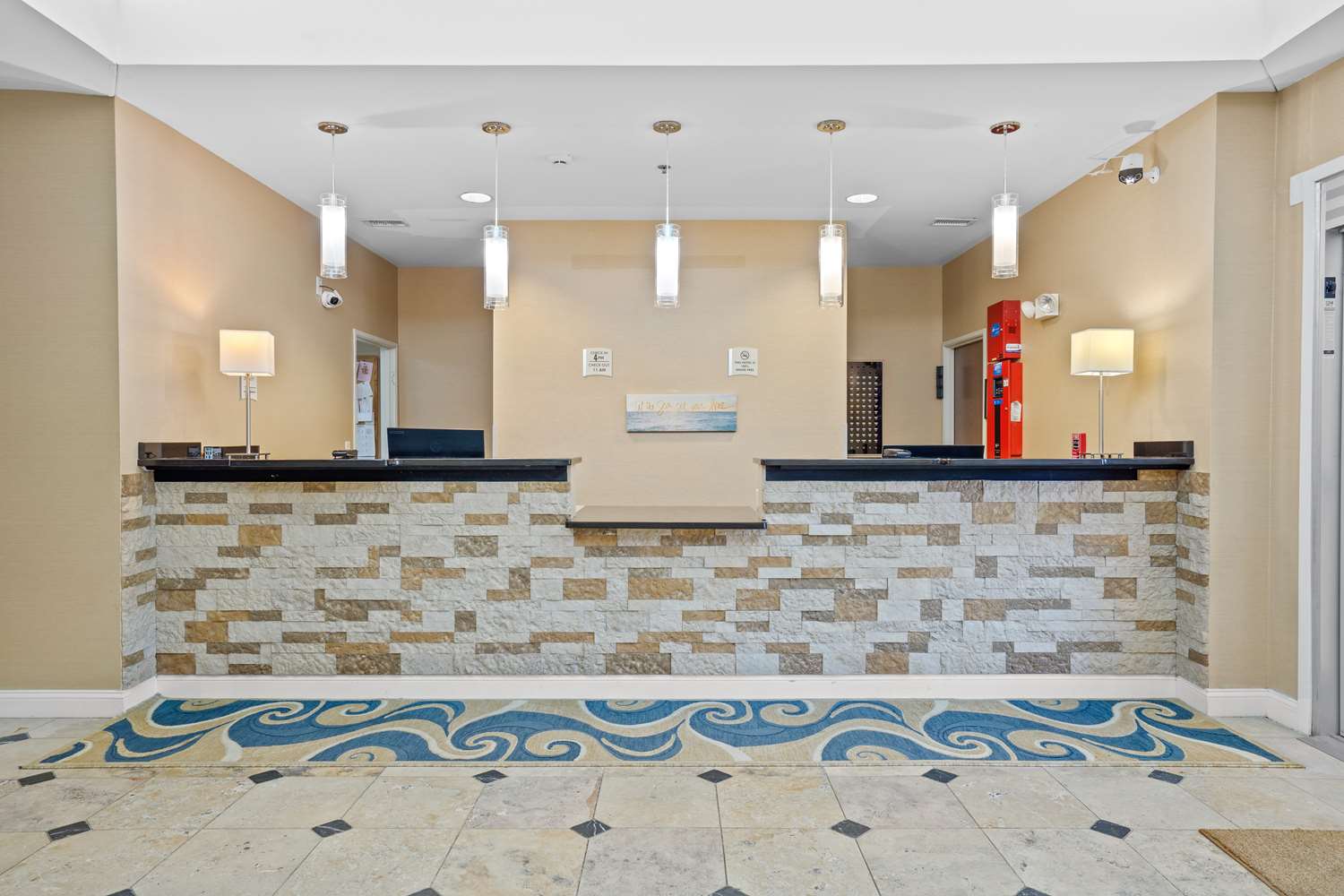 Blue Water Inn & Suites, BW Signature Collection 5/16