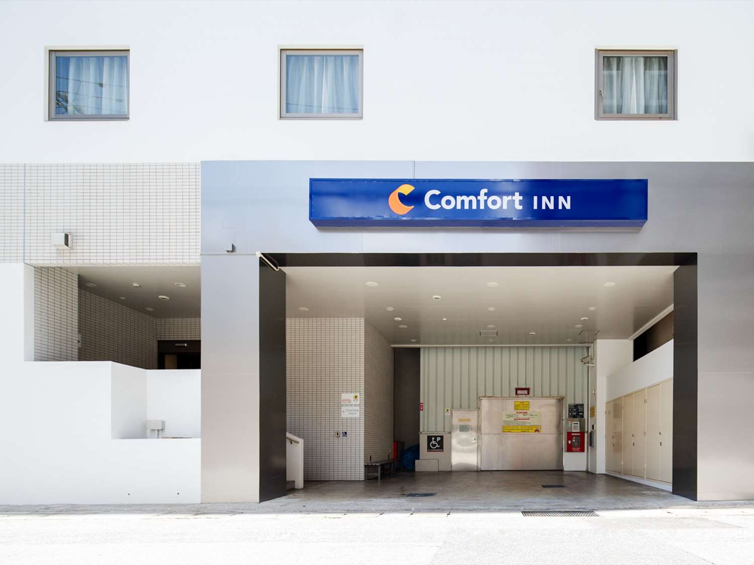 Comfort Inn Naha Tomari Port 3/42