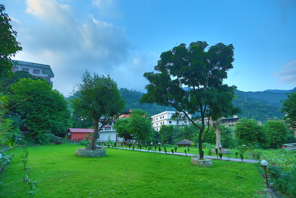 Raj Resort 44/50