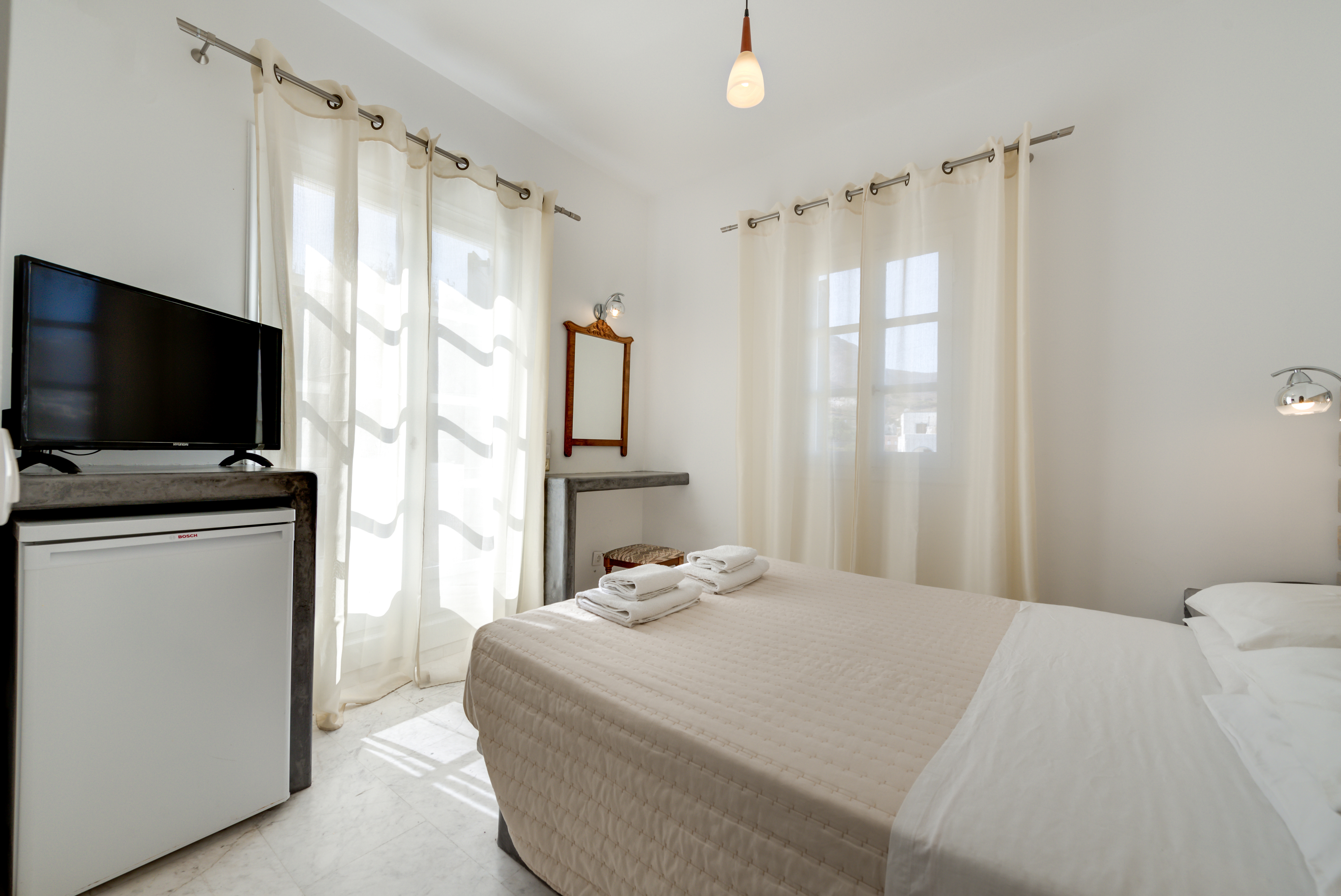 Alia Hotel 4/43
