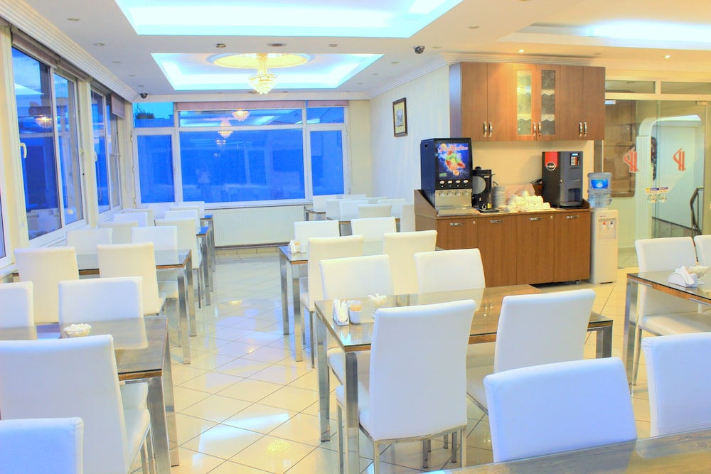 Dempa Hotel 39/42