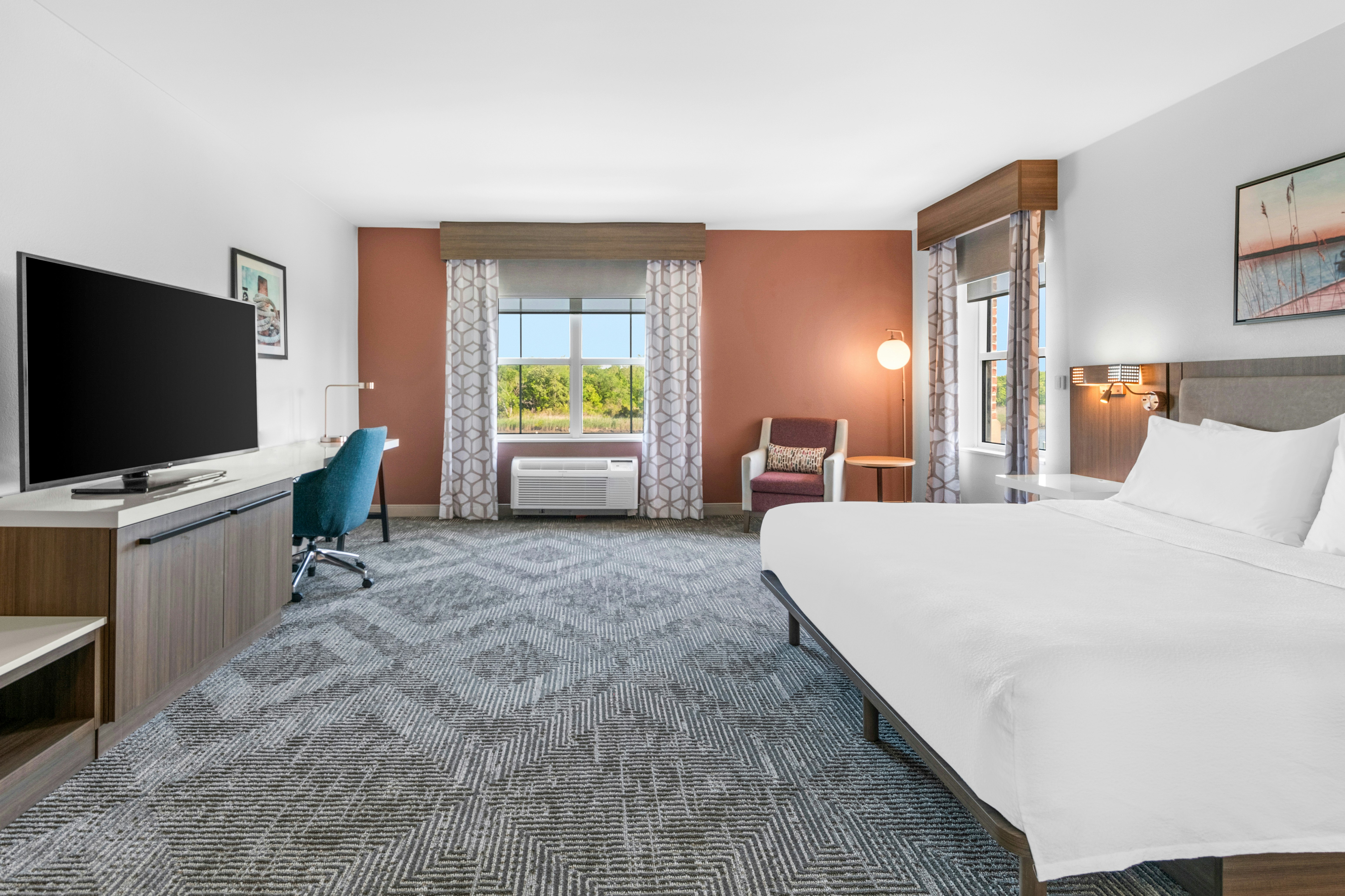Hilton Garden Inn Suffolk Riverfront 17/50