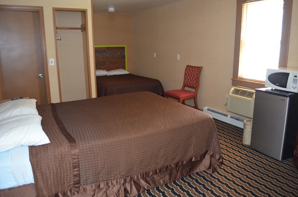 Carleton Circle Motel Falmouth 11/14