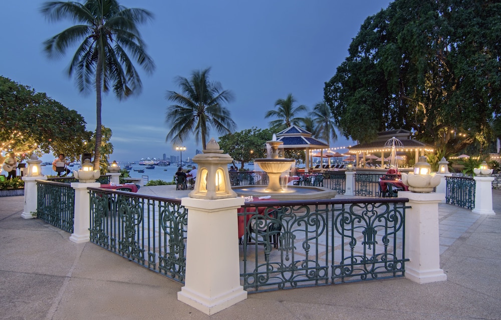 Siam Bayshore Resort Pattaya 9/66