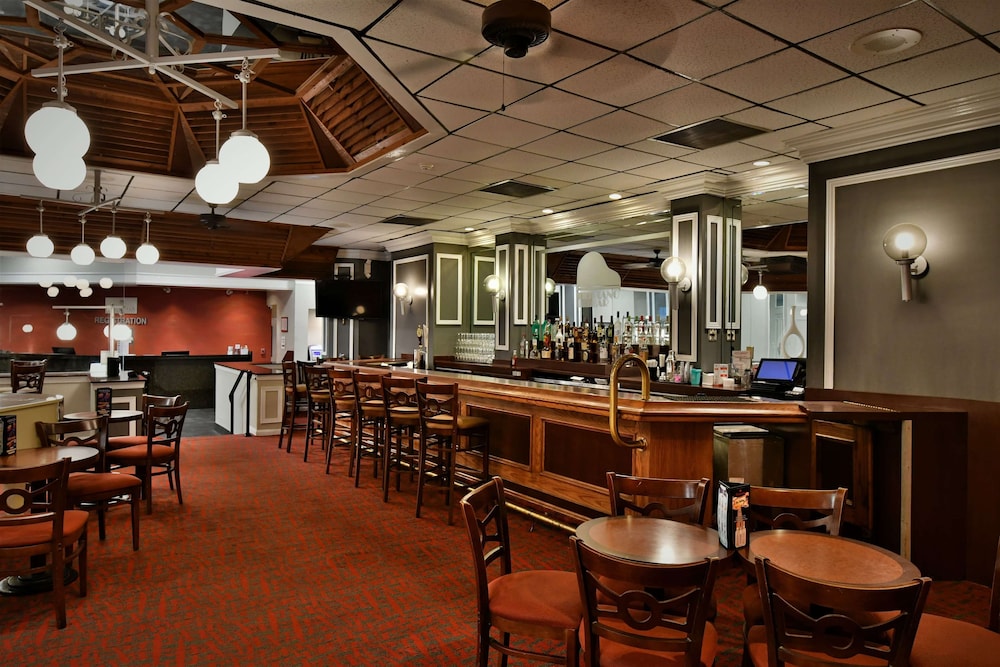 Ramada Hotel & Conference Center By Wyndham Jacksonville 41/59