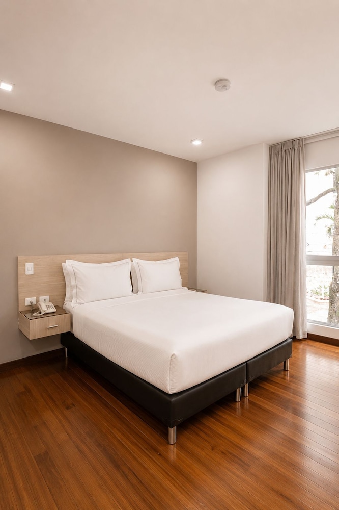 Hotel Asturias Medellin 24/71