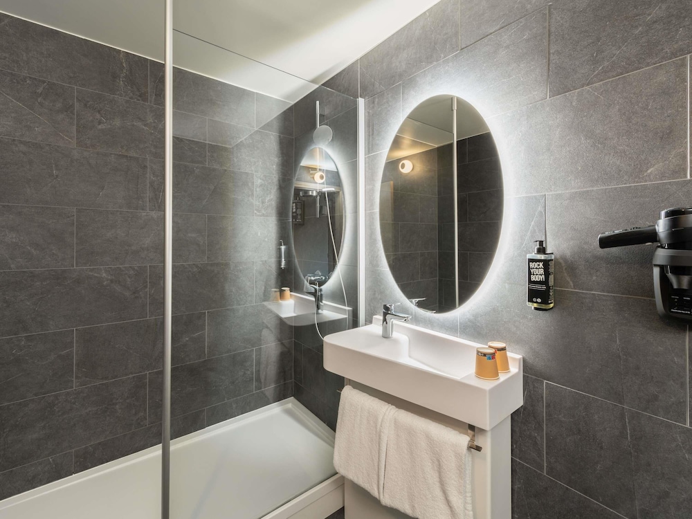 Ibis Paris Coeur d Orly Airport Hotel 66/66