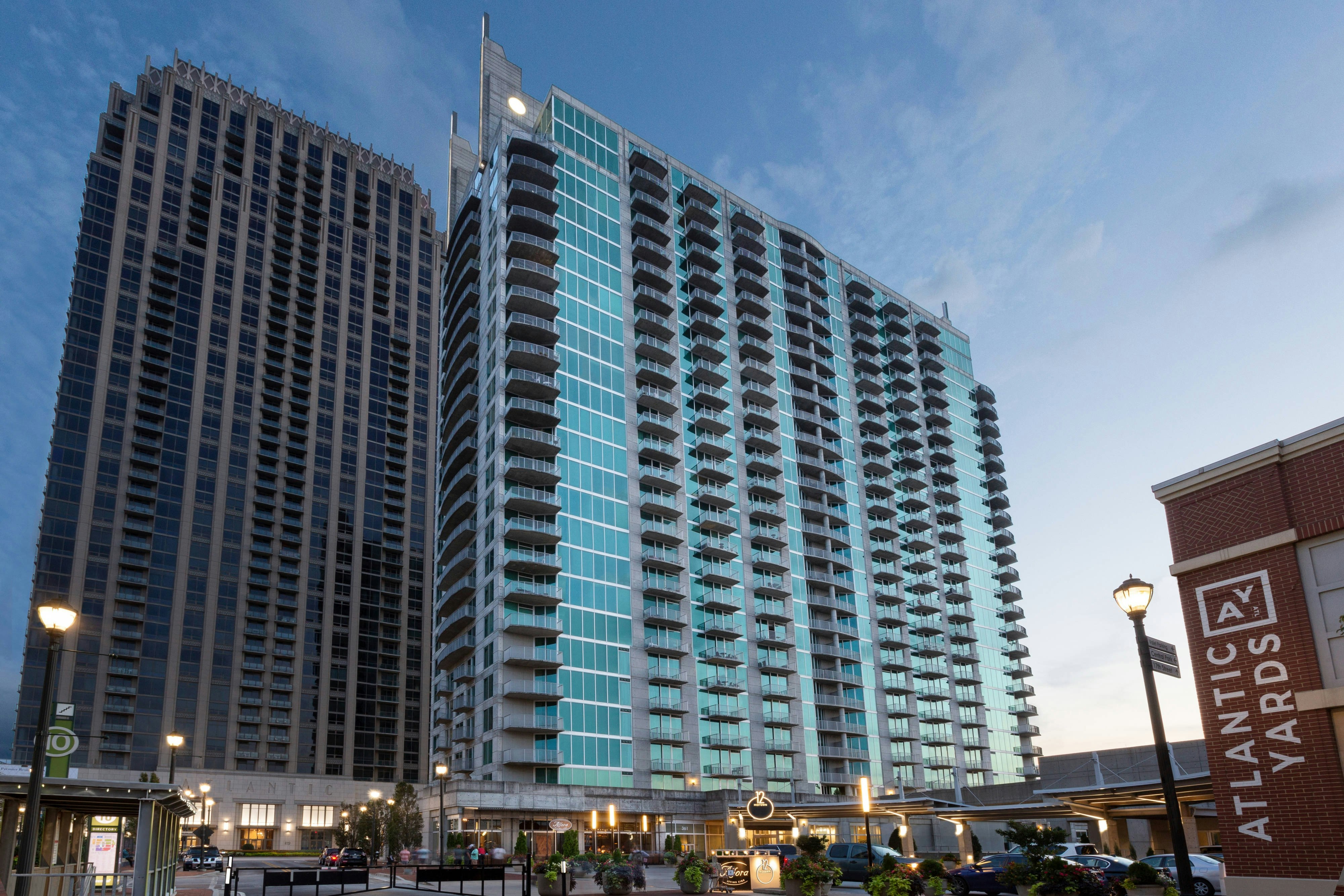 Twelve Midtown, Marriott Autograph Collection 1/35